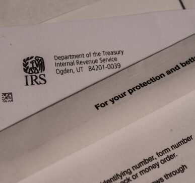 mail from the IRS Correo del IRS