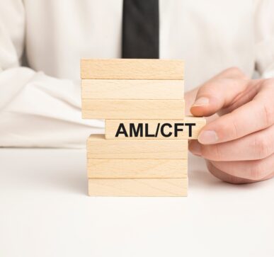 AML/CFT AML/CFT FinCEN Proposed Rule FinCEN AML/CFT Regla Propuesta